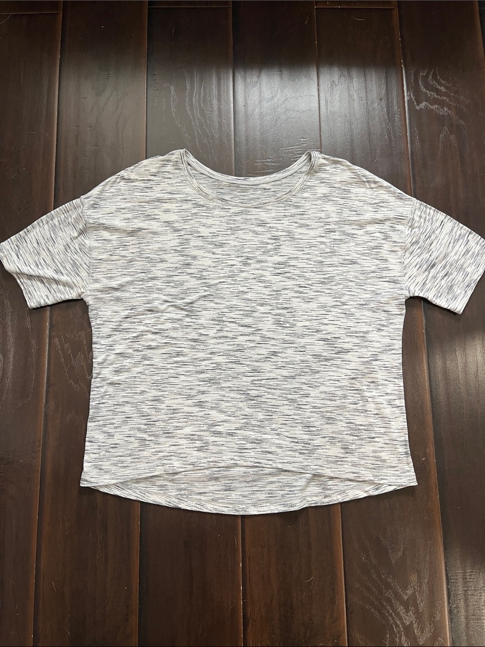 Lululemon Black and White Tee, size 10